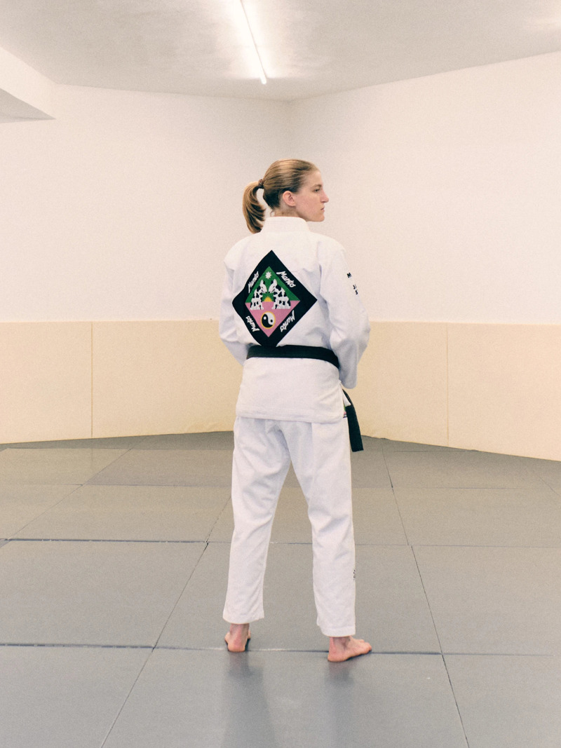 MANTO Dogs Women's BJJ GI - white